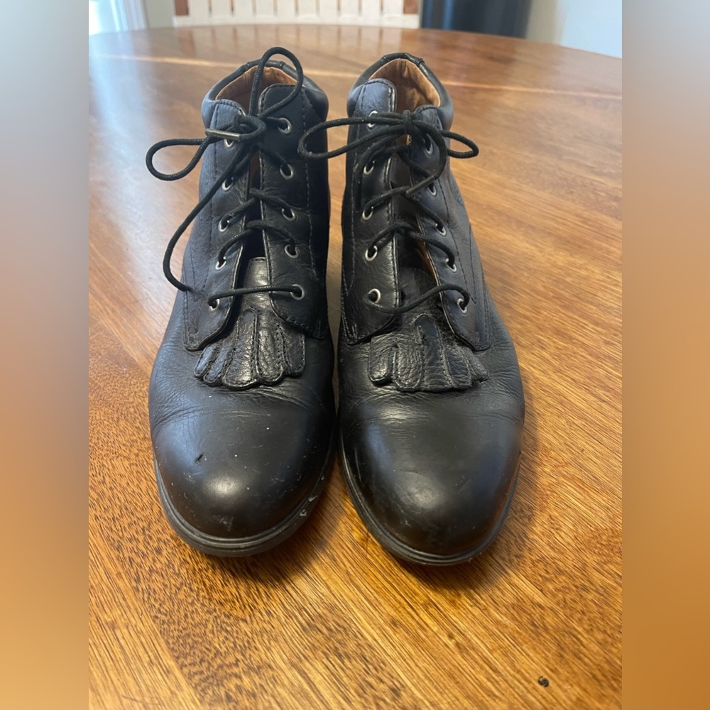 Ariat Josie Black Leather Equestrian Kiltie Western Paddock Boots, 8.5 B